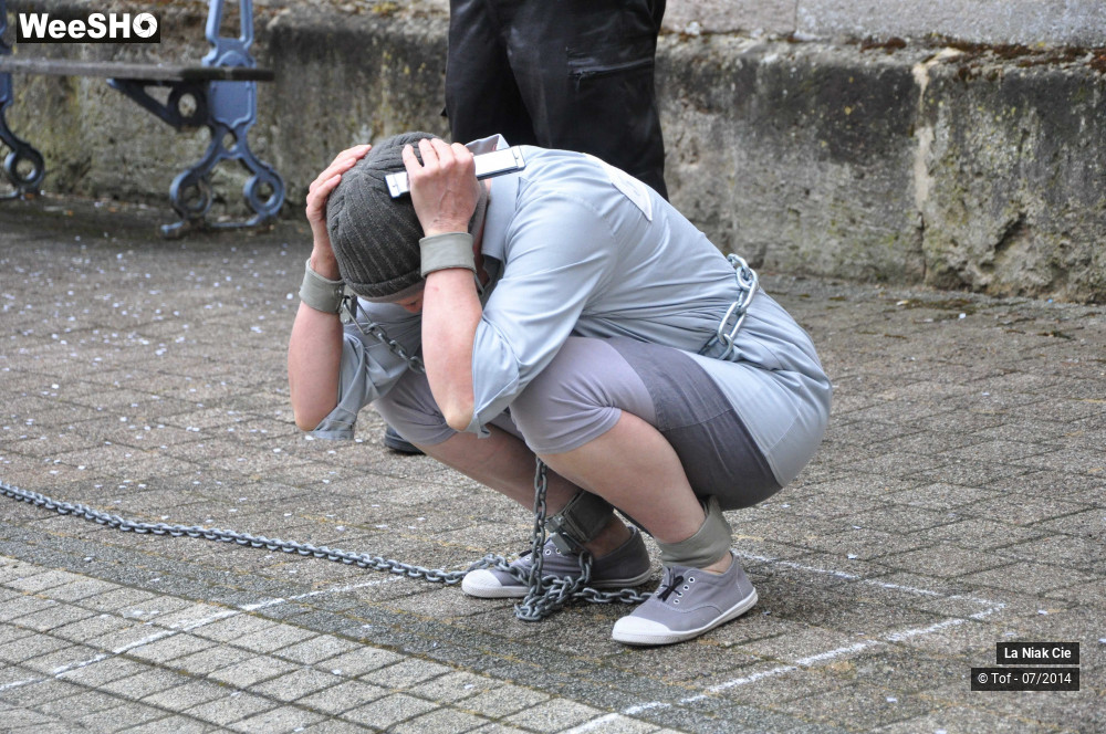 27/60 photos du spectacle Décret 412 / Opération Borderline