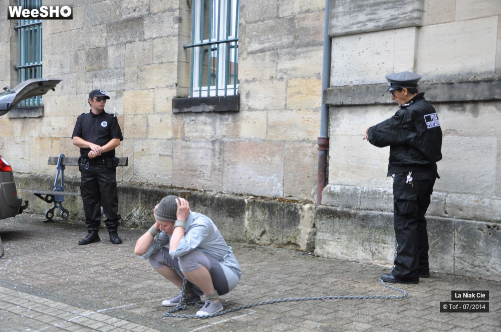 29/60 photos du spectacle Décret 412 / Opération Borderline
