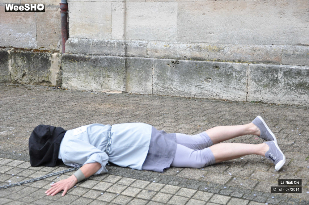 35/60 photos du spectacle Décret 412 / Opération Borderline