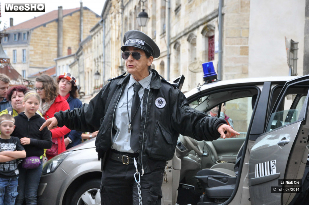 45/60 photos du spectacle Décret 412 / Opération Borderline