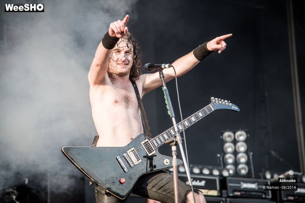 44/49 photos du spectacle Airbourne