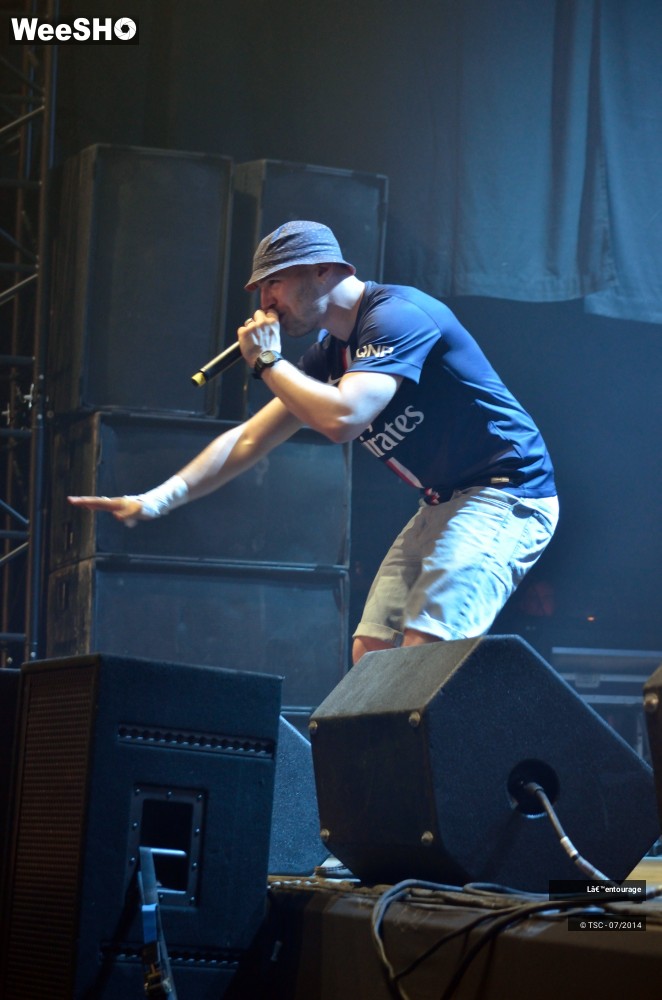 16/21 photos du spectacle L'entourage