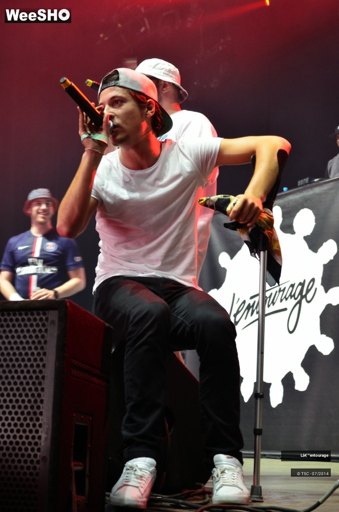 19/21 photos du spectacle L'entourage