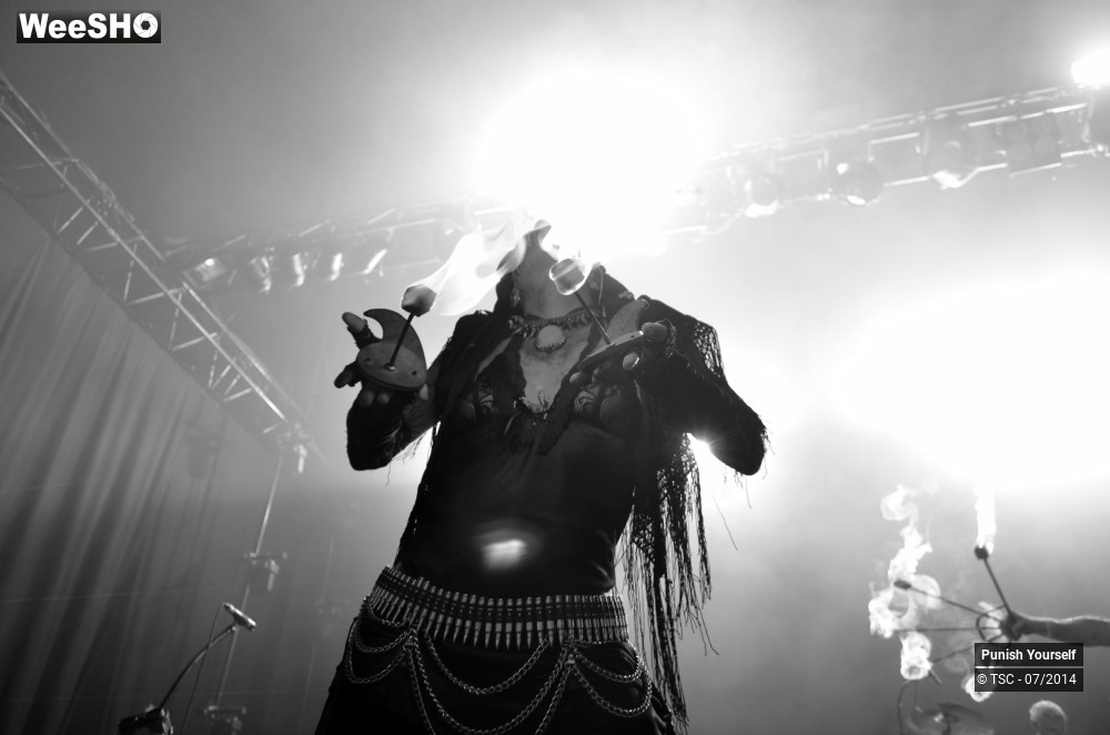 21/45 photos du spectacle Punish Yourself