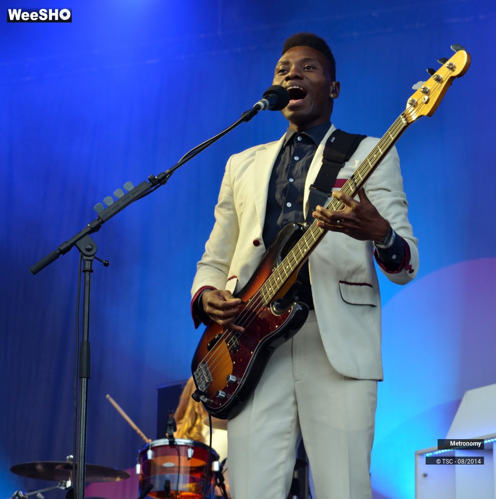 6/7 photos du spectacle Metronomy 