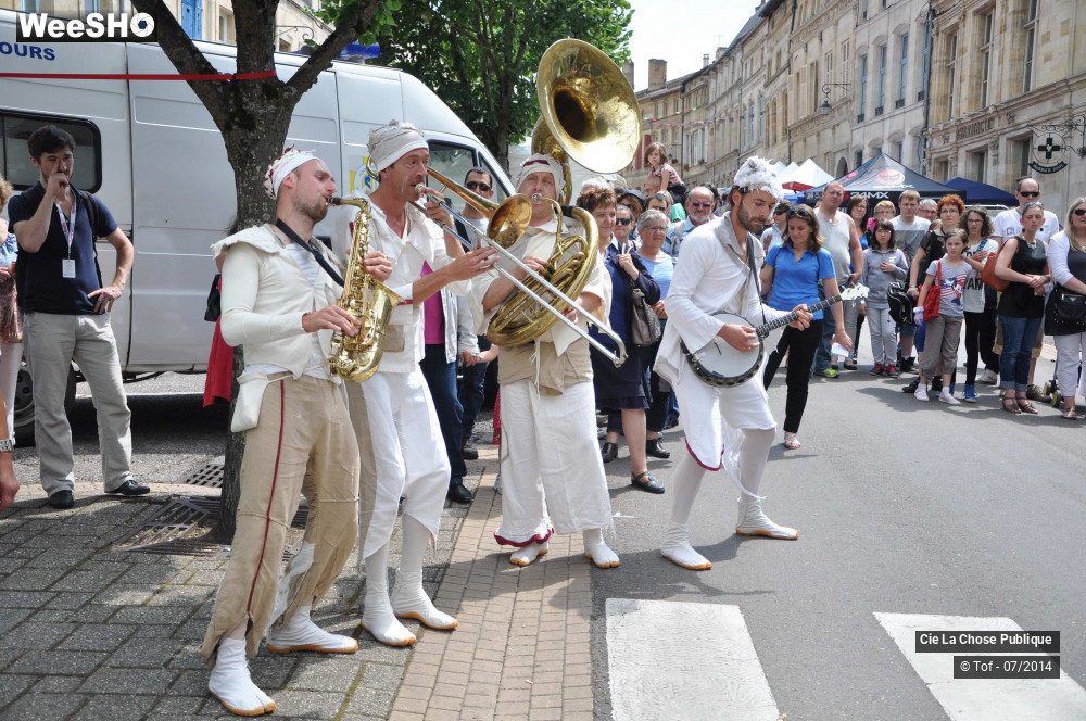 4/50 photos du spectacle O.G.M (Offre Généreuse de Mélodies)