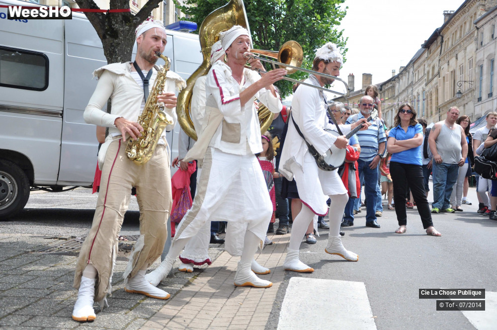 6/50 photos du spectacle O.G.M (Offre Généreuse de Mélodies)