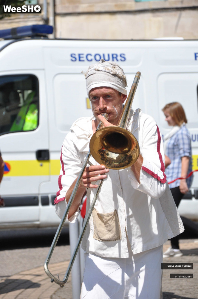 34/50 photos du spectacle O.G.M (Offre Généreuse de Mélodies)