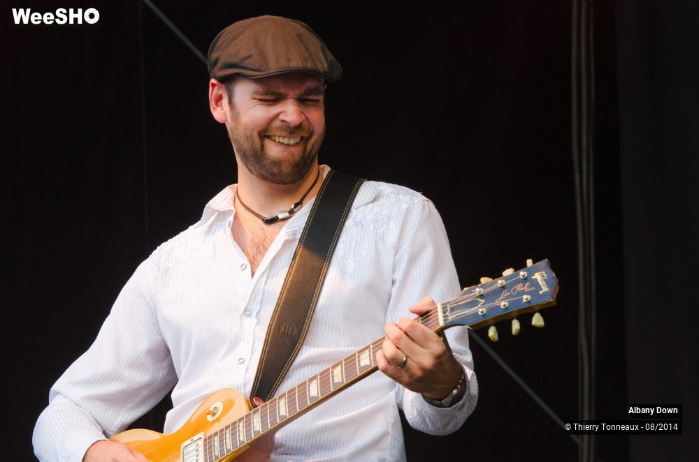 8/27 photos du spectacle Albany Down