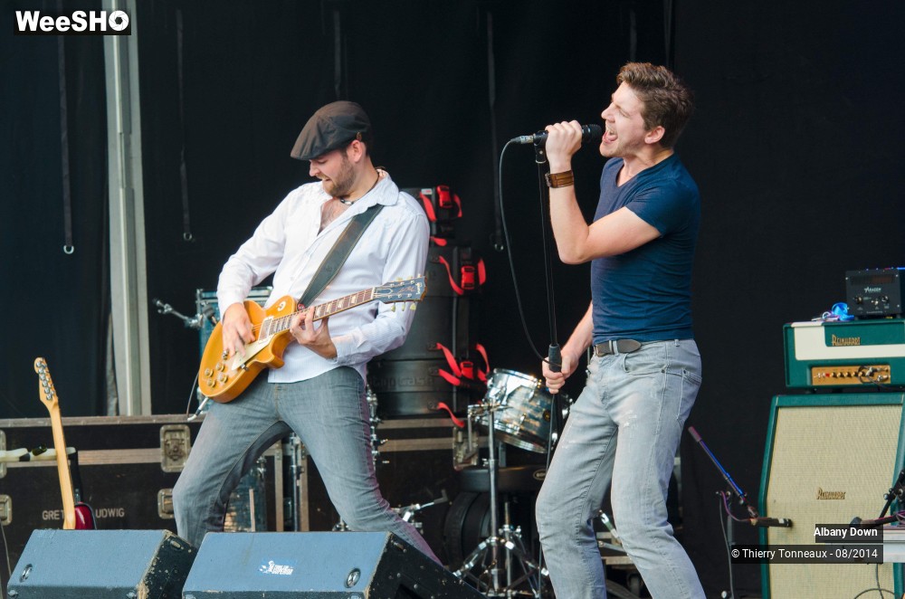 15/27 photos du spectacle Albany Down