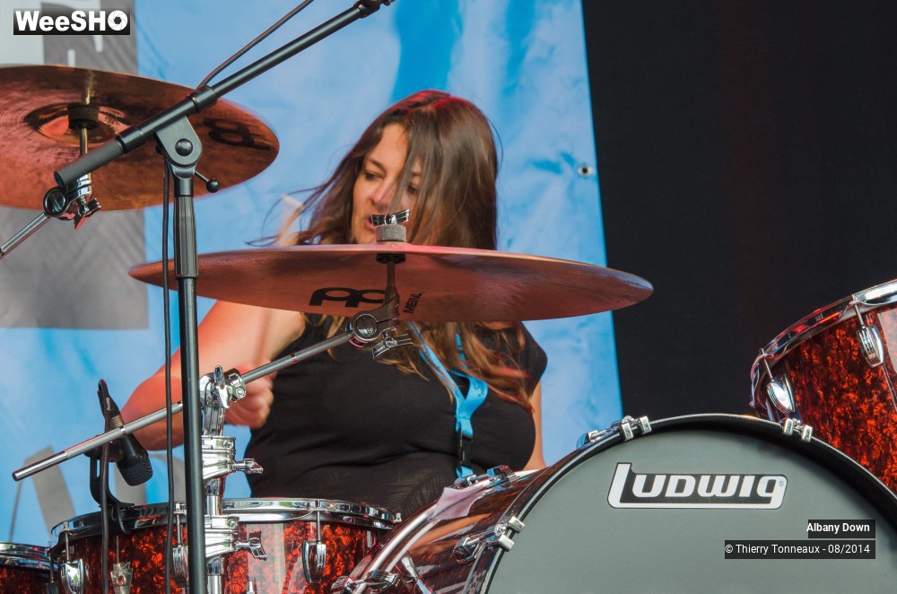 16/27 photos du spectacle Albany Down