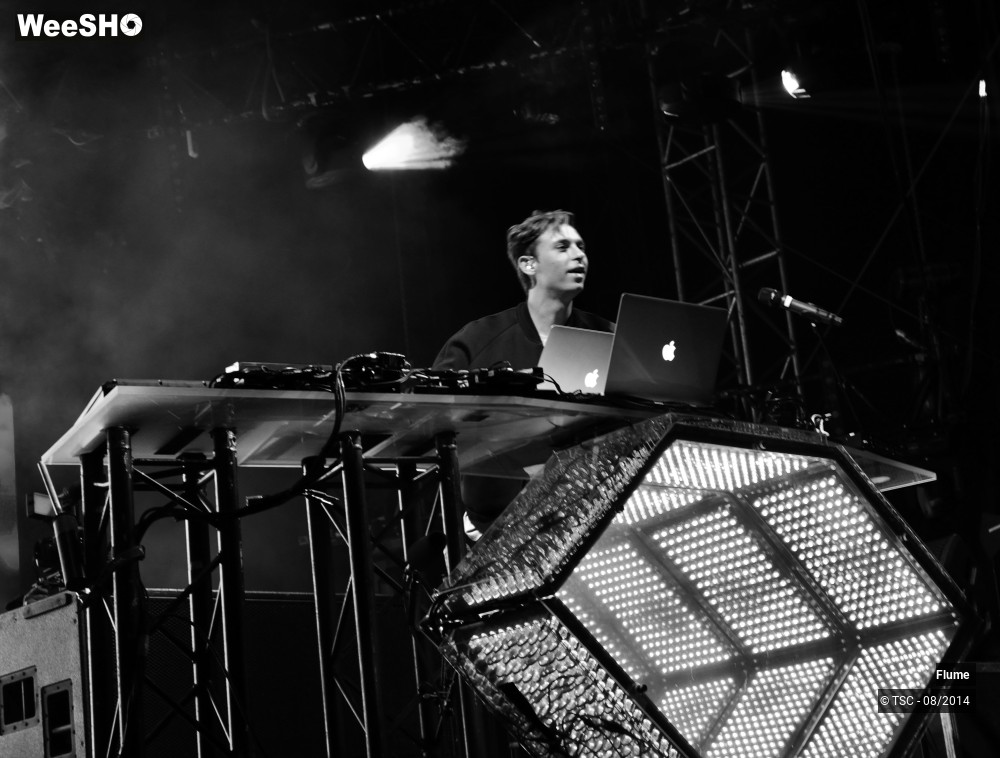 2/14 photos du spectacle Flume