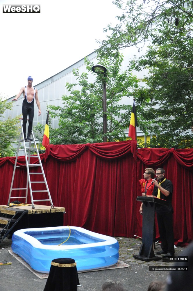 9/42 photos du spectacle Le Cirque démocratique de la Belgique
