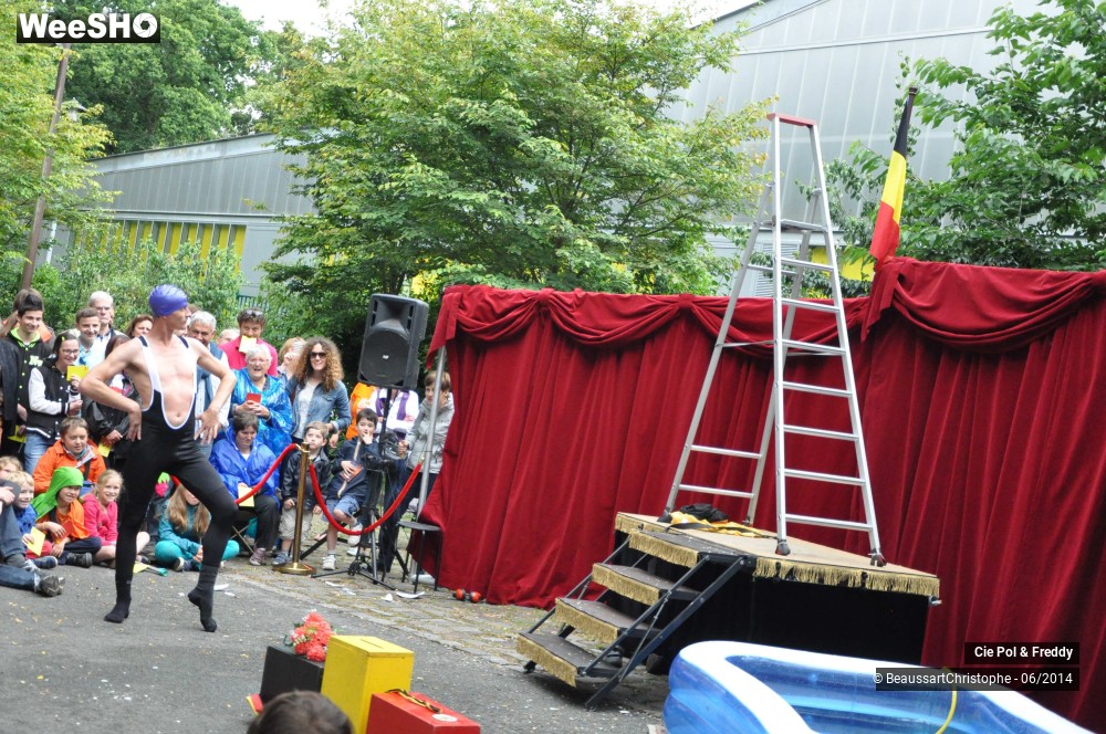 15/42 photos du spectacle Le Cirque démocratique de la Belgique