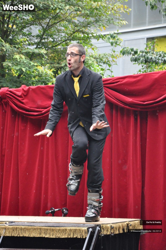 23/42 photos du spectacle Le Cirque démocratique de la Belgique