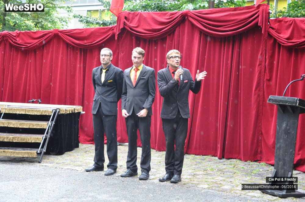 34/42 photos du spectacle Le Cirque démocratique de la Belgique