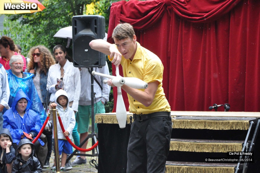41/42 photos du spectacle Le Cirque démocratique de la Belgique