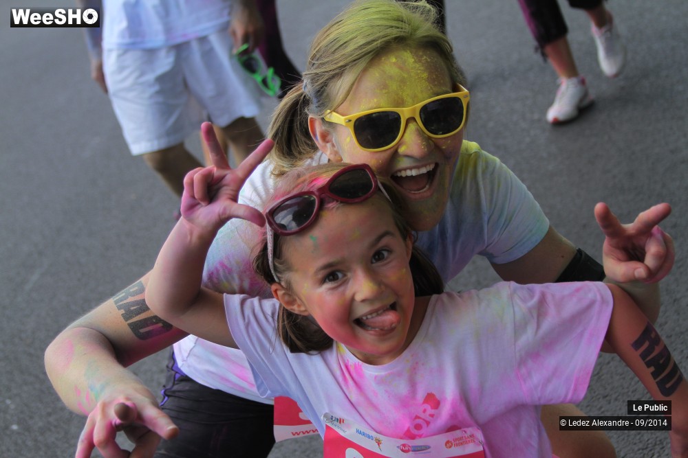 12/50 photos du spectacle Color Me Rad - Arrivée toute bariolée