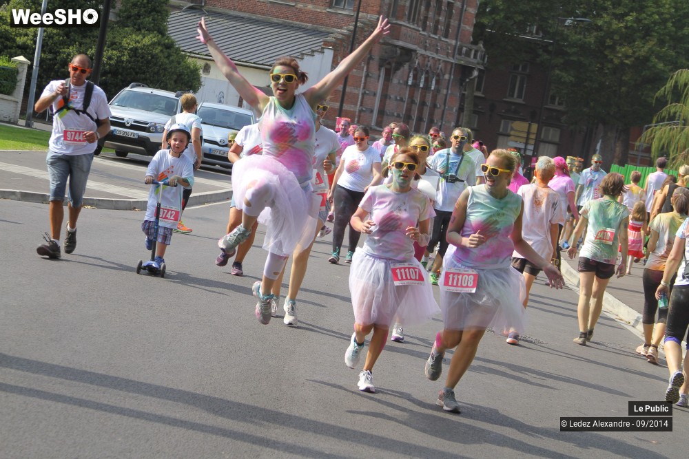 50/50 photos du spectacle Color Me Rad - Arrivée toute bariolée