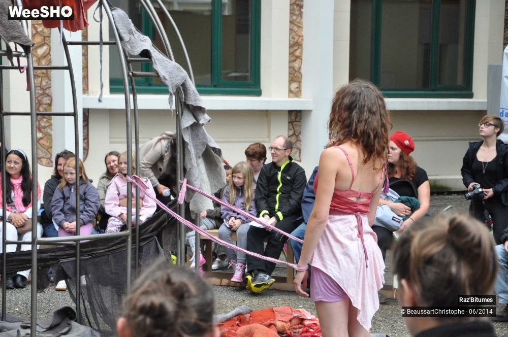 12/35 photos du spectacle Les dessous des princesses