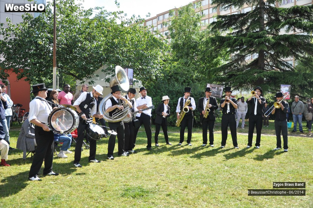 1/28 photos du spectacle NOLA 2nd Line