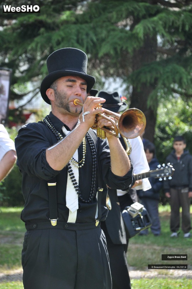 8/28 photos du spectacle NOLA 2nd Line