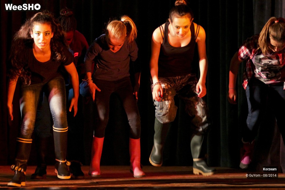 35/48 photos du spectacle Danse ton environnement