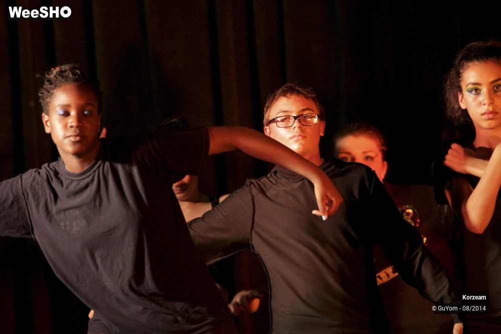 48/48 photos du spectacle Danse ton environnement