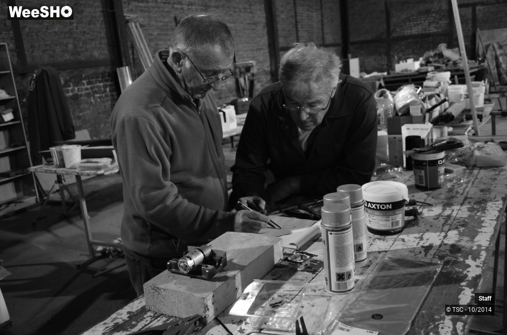 16/49 photos du spectacle Construction d'un Opéra bus