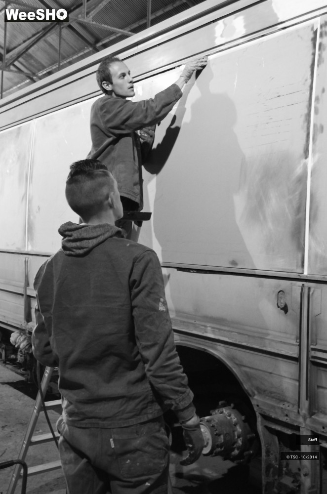 30/49 photos du spectacle Construction d'un Opéra bus