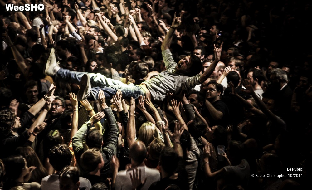 32/37 photos du spectacle Ambiance Skip The Use