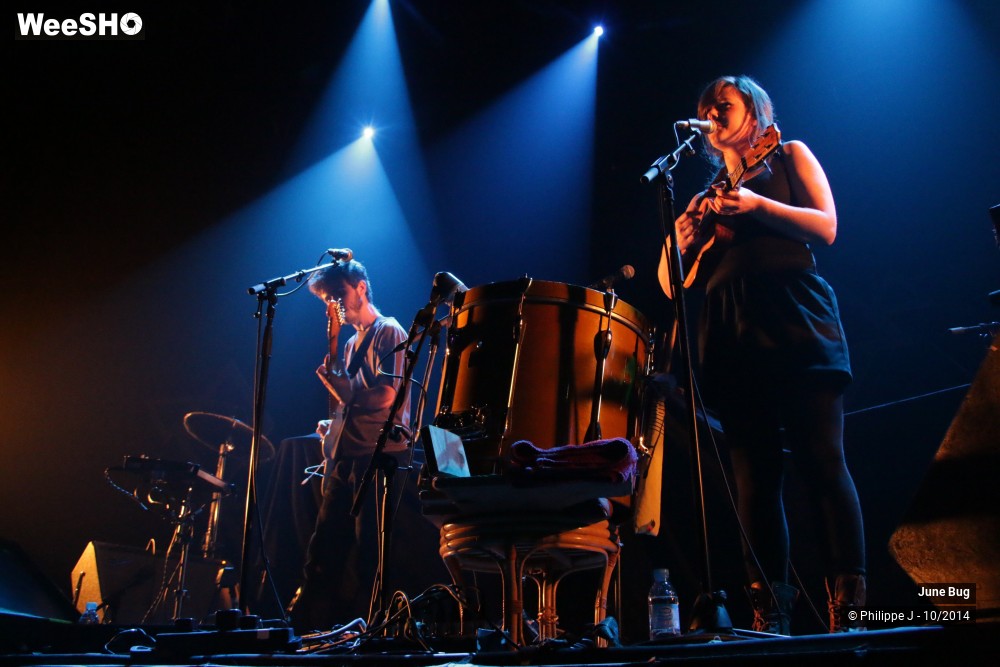 16/18 photos du spectacle June Bug