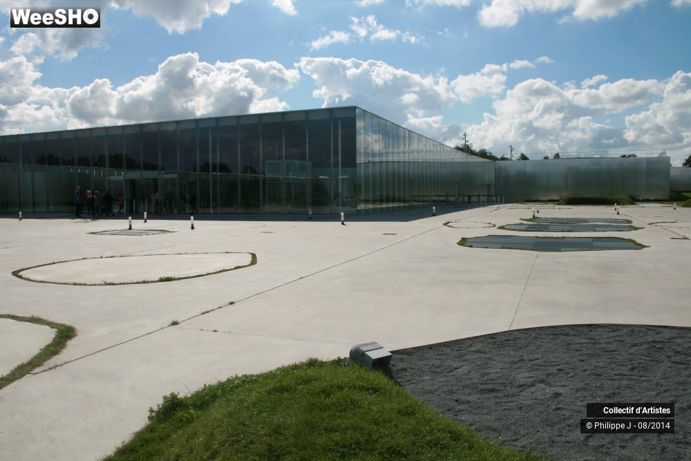 27/40 photos du spectacle Le Louvre Lens