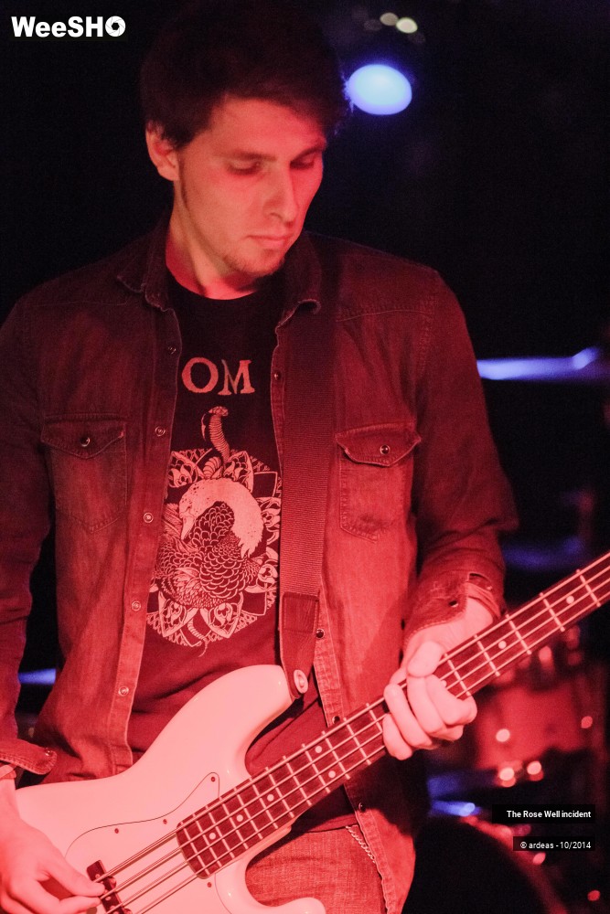 12/19 photos du spectacle The Rose Well incident