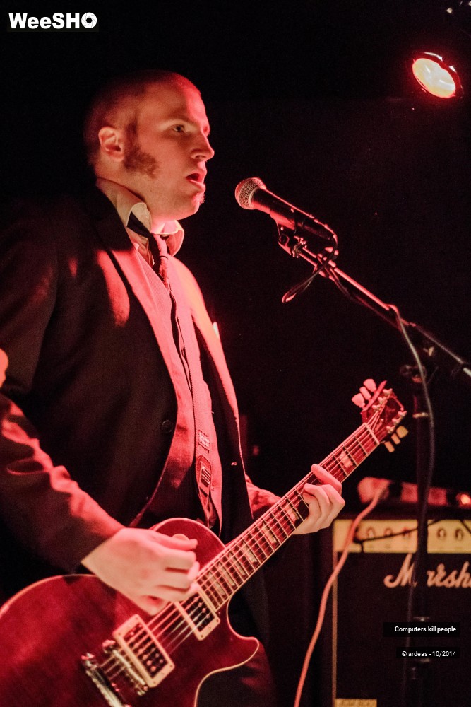 18/39 photos du spectacle Computers kill people 