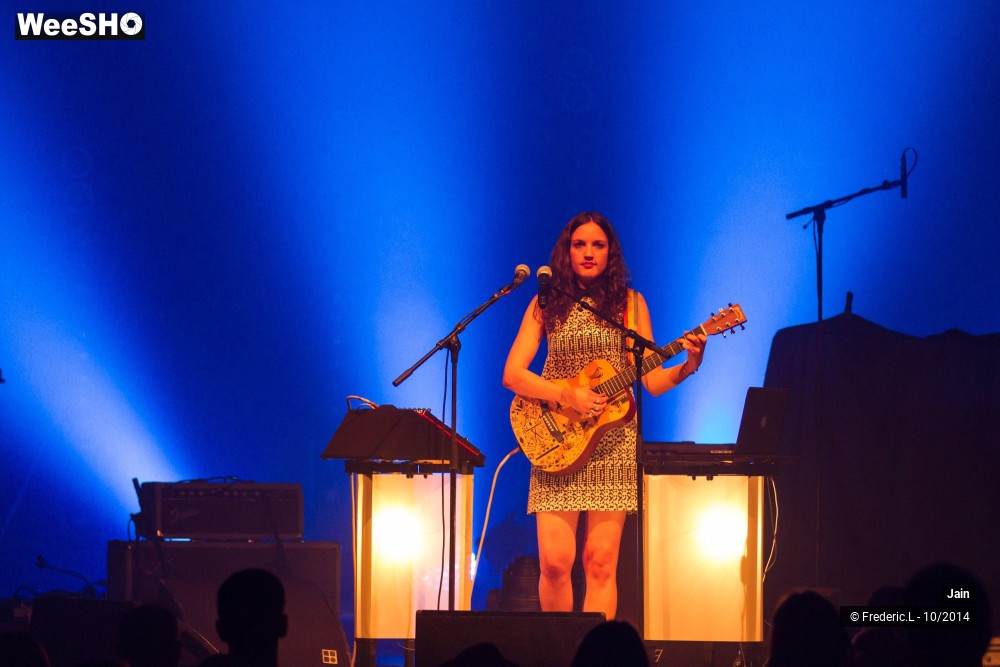 10/10 photos du spectacle Jain