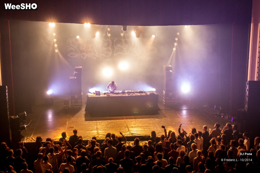 24/30 photos du spectacle DJ Pone