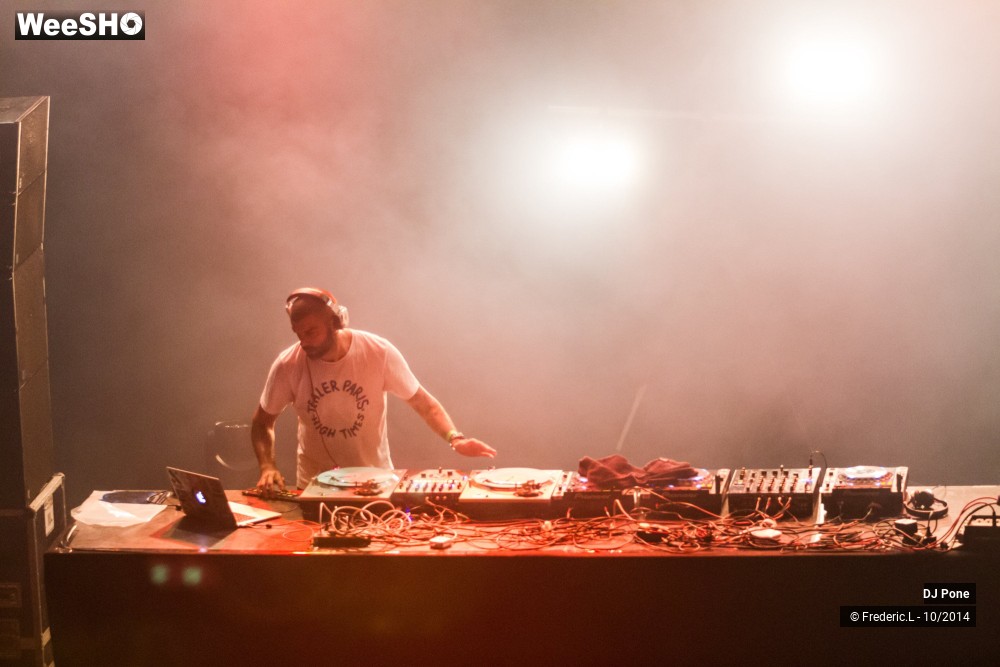 27/30 photos du spectacle DJ Pone