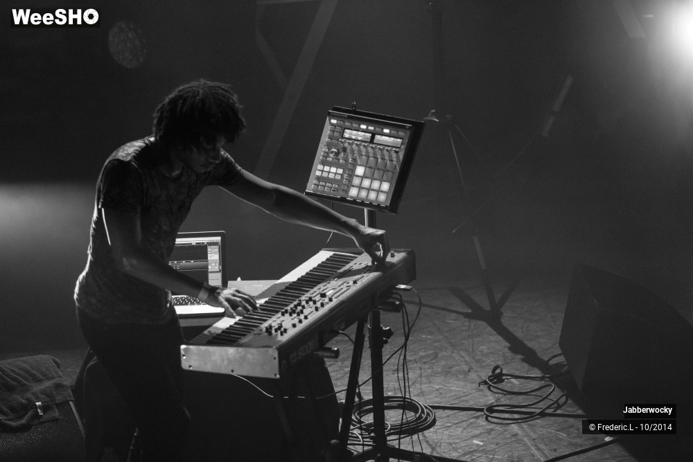 13/26 photos du spectacle JabberWocky