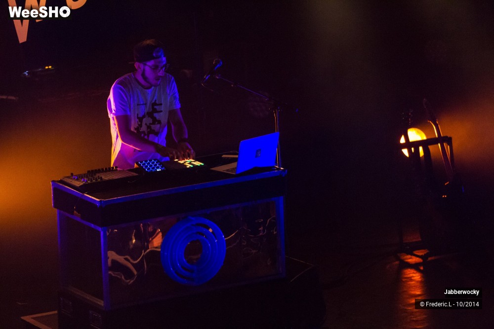23/26 photos du spectacle JabberWocky