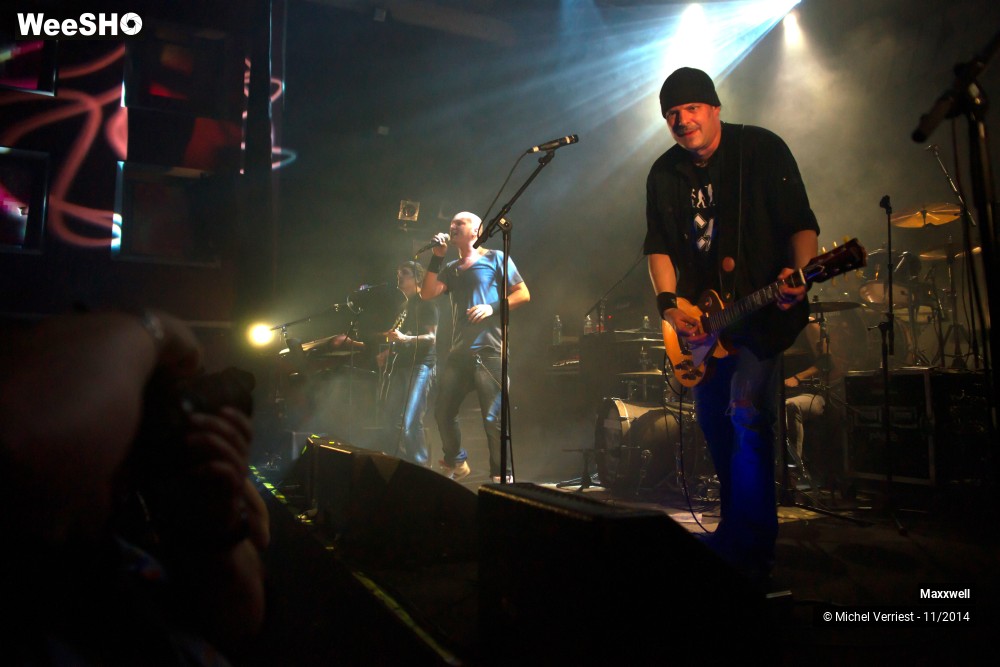 23/23 photos du spectacle Maxxwell