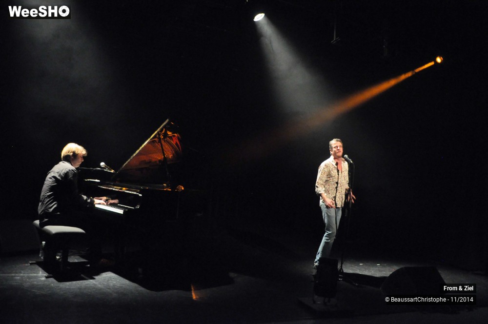 35/51 photos du spectacle From & Ziel 
