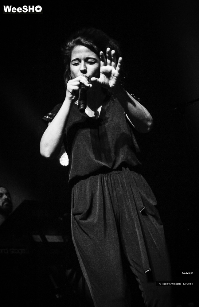 26/31 photos du spectacle Selah Sue