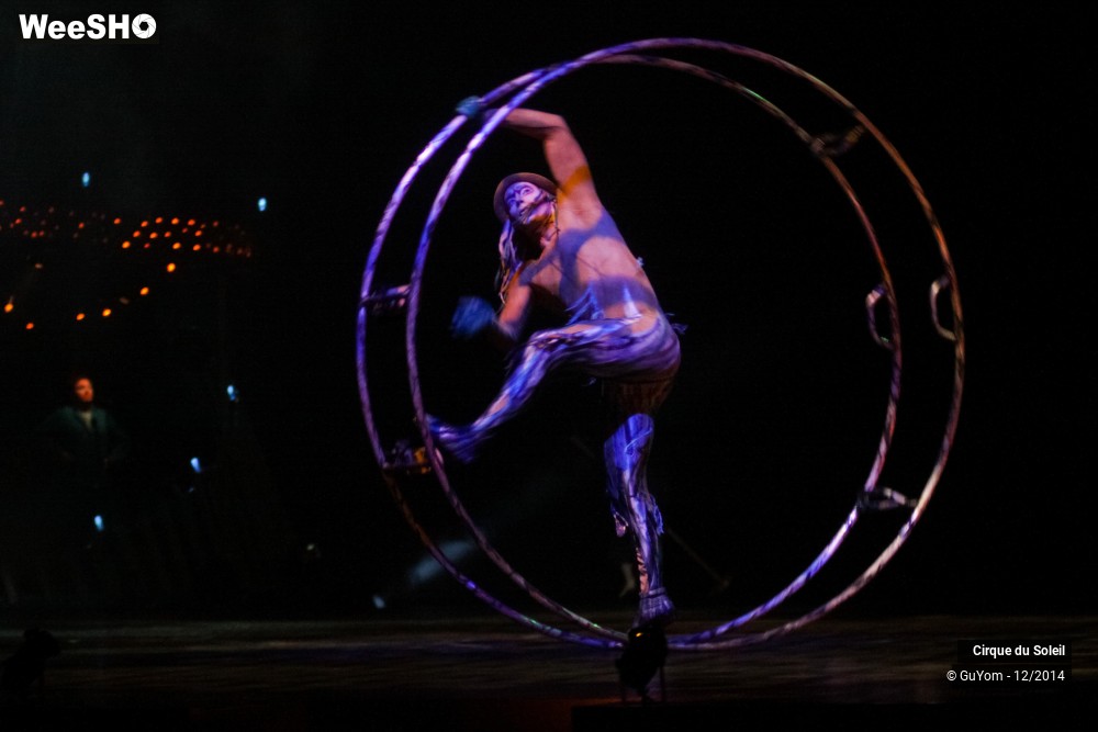21/50 photos du spectacle Quidam - tableaux 1 & 2