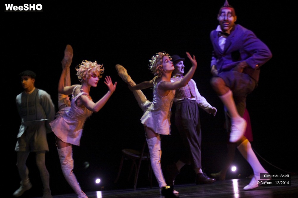 46/50 photos du spectacle Quidam - tableaux 3, 4 & 5