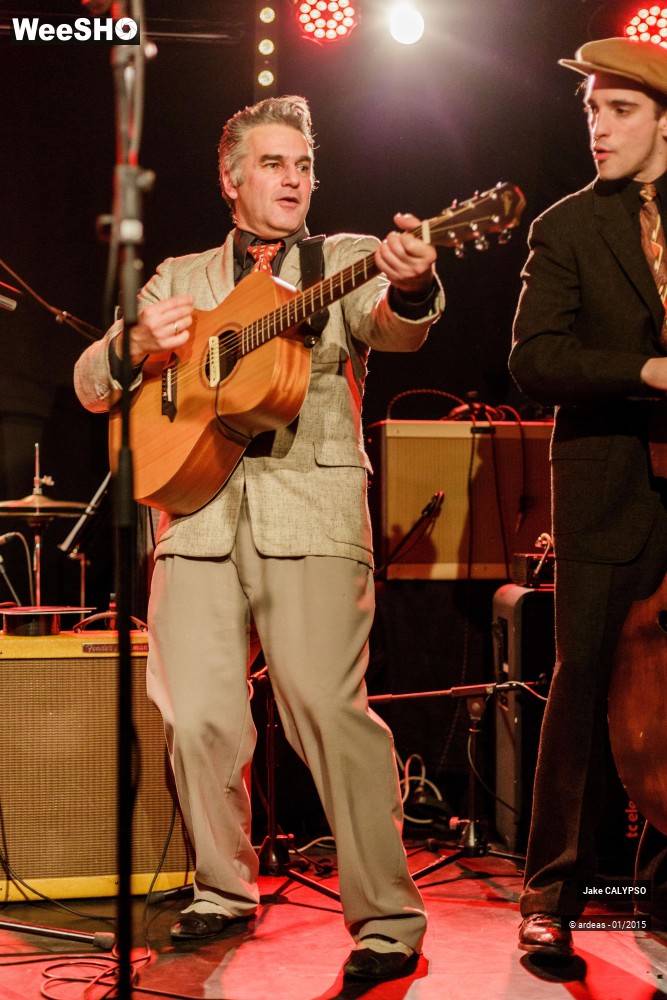 24/49 photos du spectacle Jake and his red hot