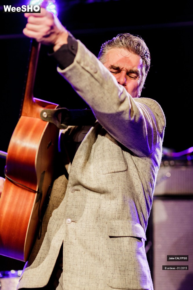 28/49 photos du spectacle Jake and his red hot