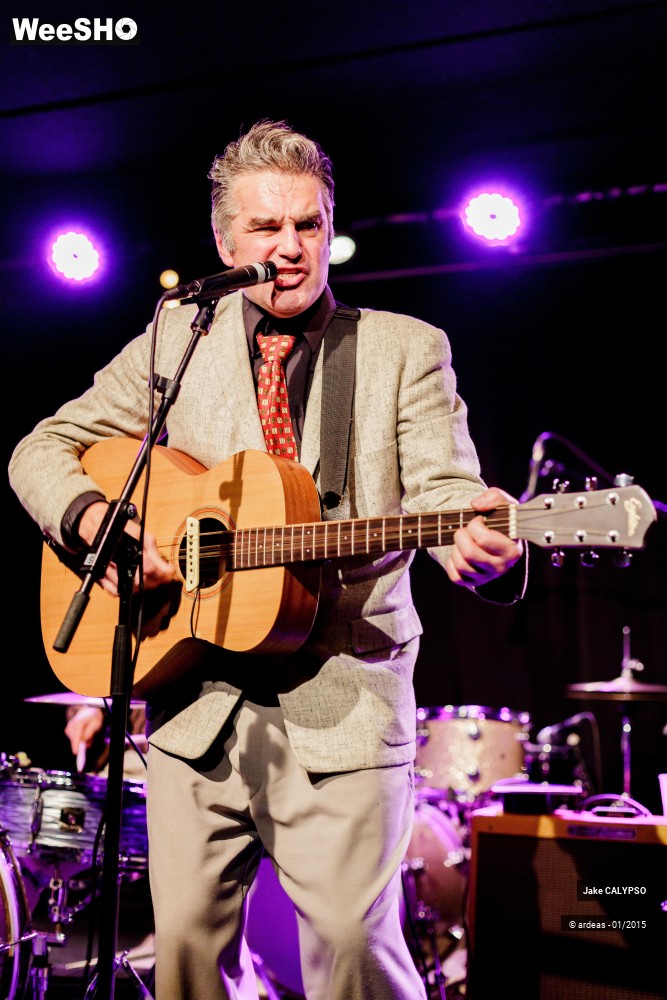 34/49 photos du spectacle Jake and his red hot