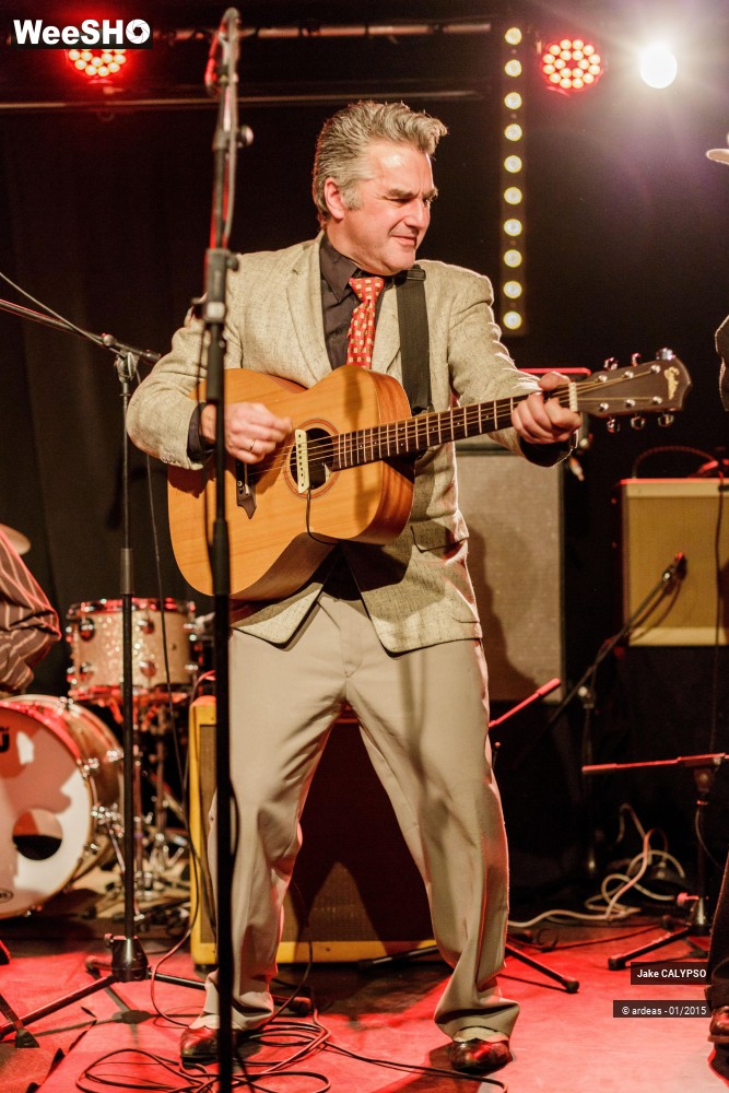 47/49 photos du spectacle Jake and his red hot