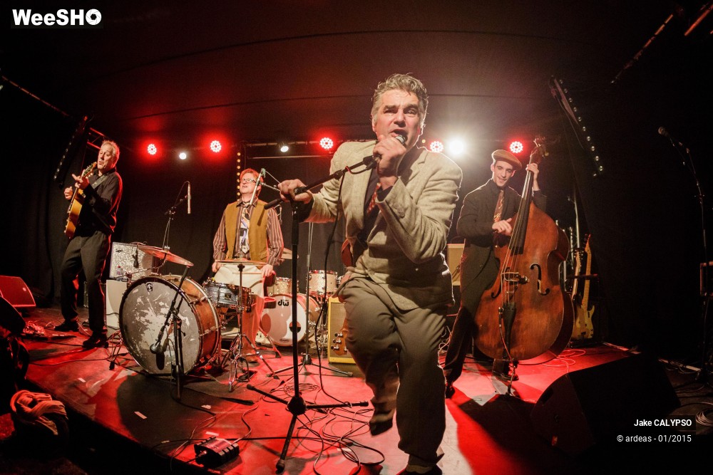 48/49 photos du spectacle Jake and his red hot